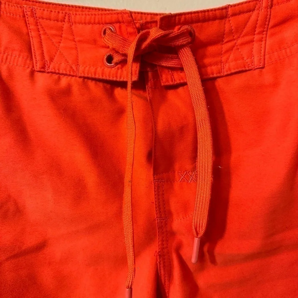 The North Face Women Long Shorts Size 2 - Picture 4 of 11